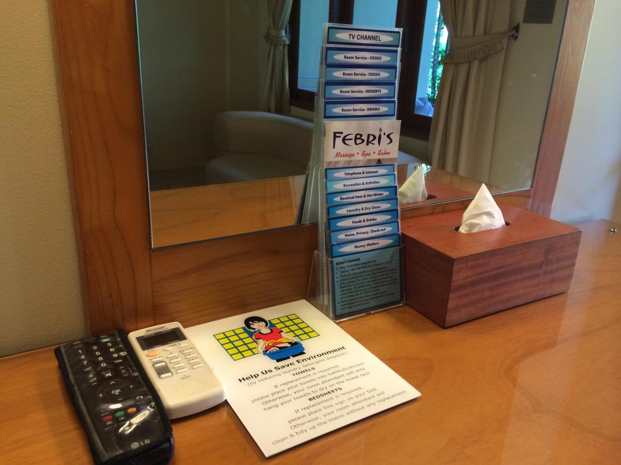 קוטה לומבוק Febri'S Hotel & Spa חדר תמונה